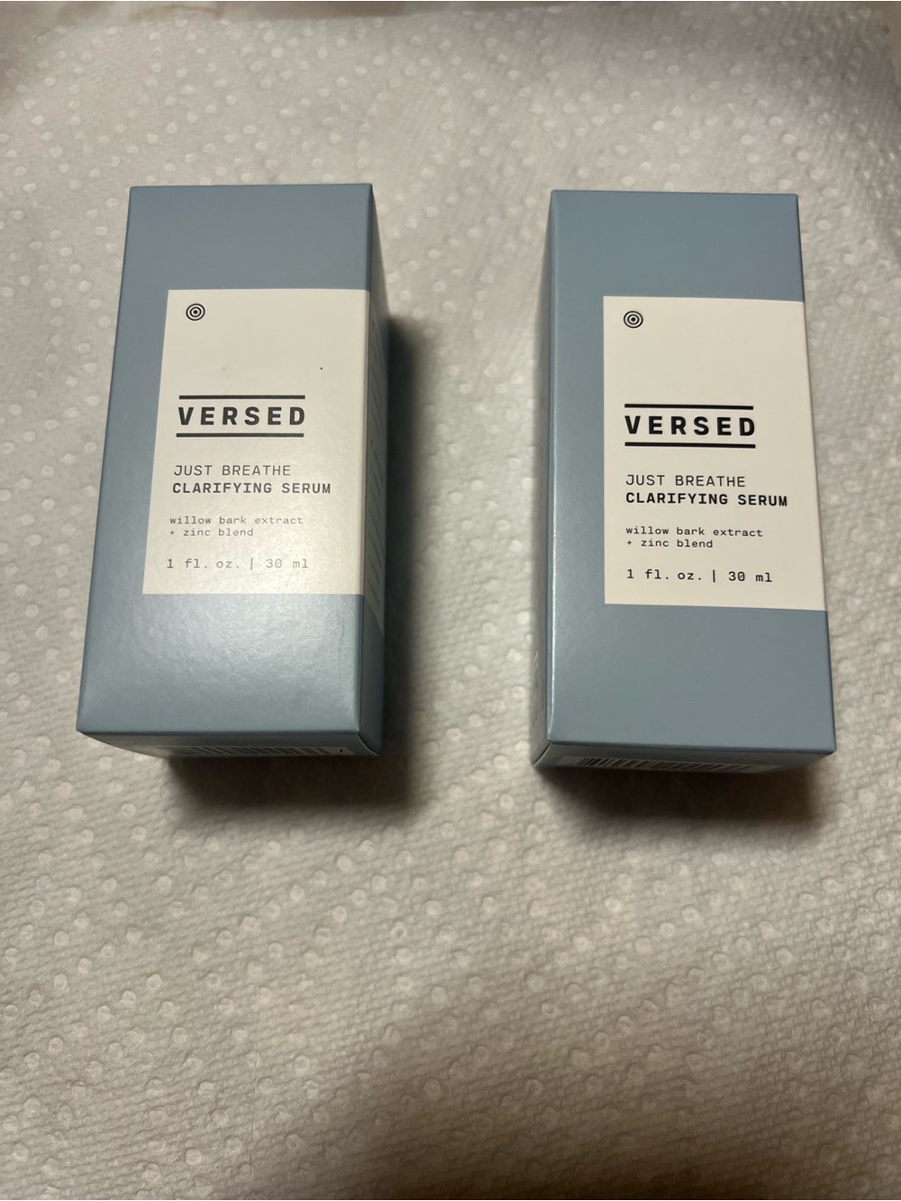 Versed Just Breathe Clarifying Serum — Light Blue